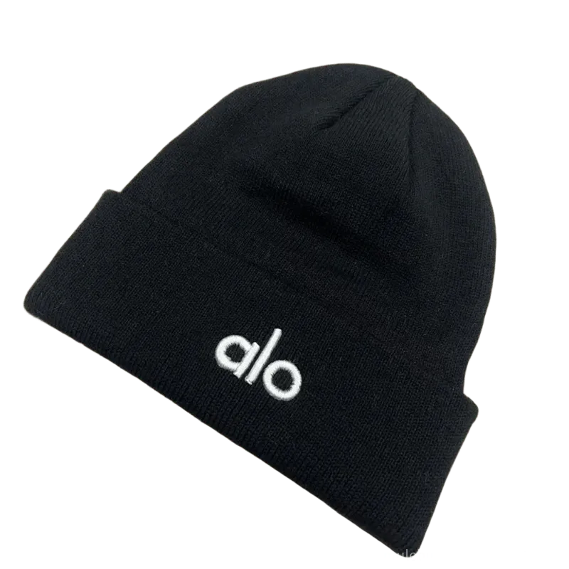ALO Unisex Black Beanie: Winter Warmth, Embroidered Logo