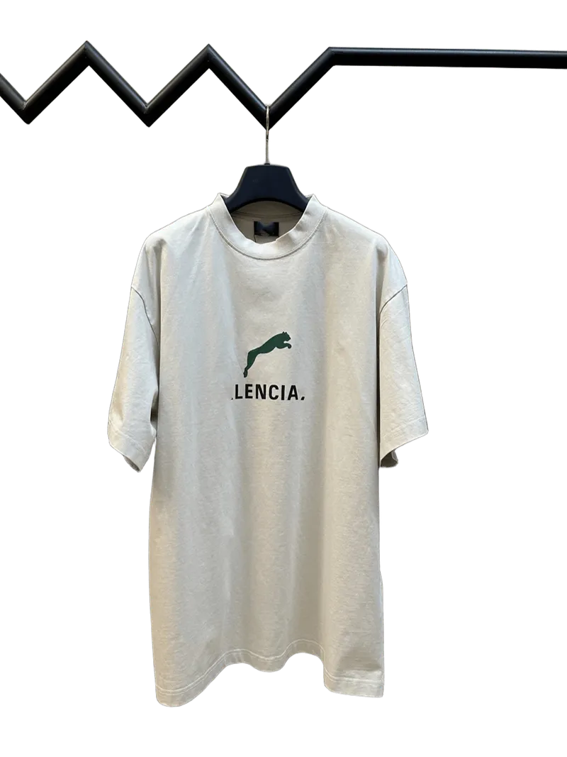 Balenciaga Beige T-Shirt: Animal Graphic Streetwear