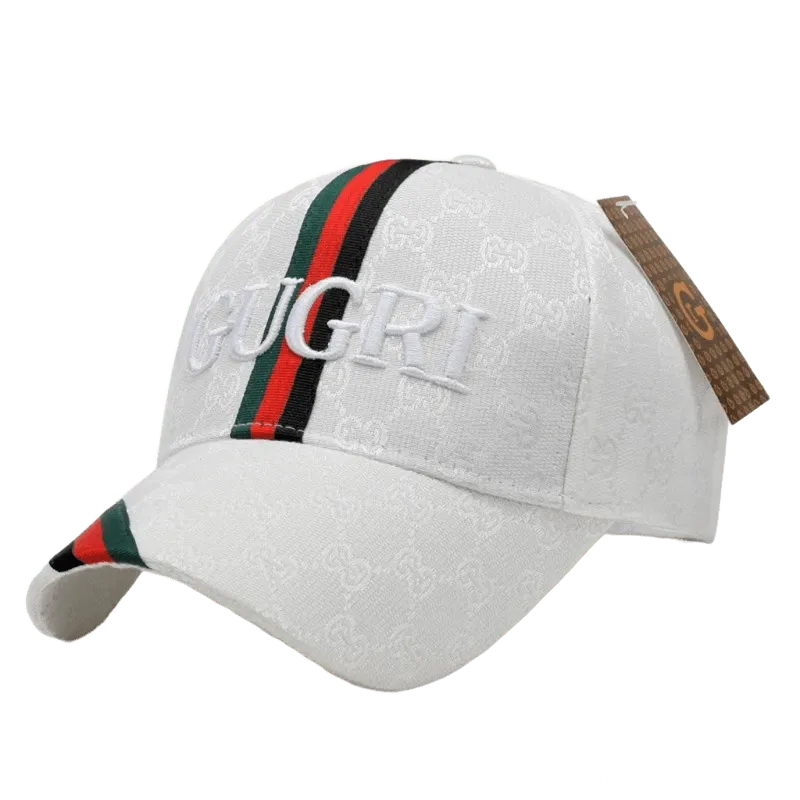 Gucci White GG Baseball Cap: Retro Unisex Hat