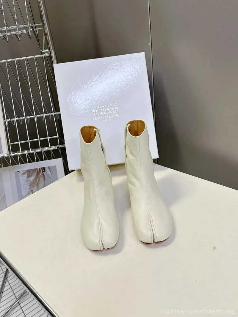 Maison Margiela Off-White Leather Tabi Split-Toe Boots
