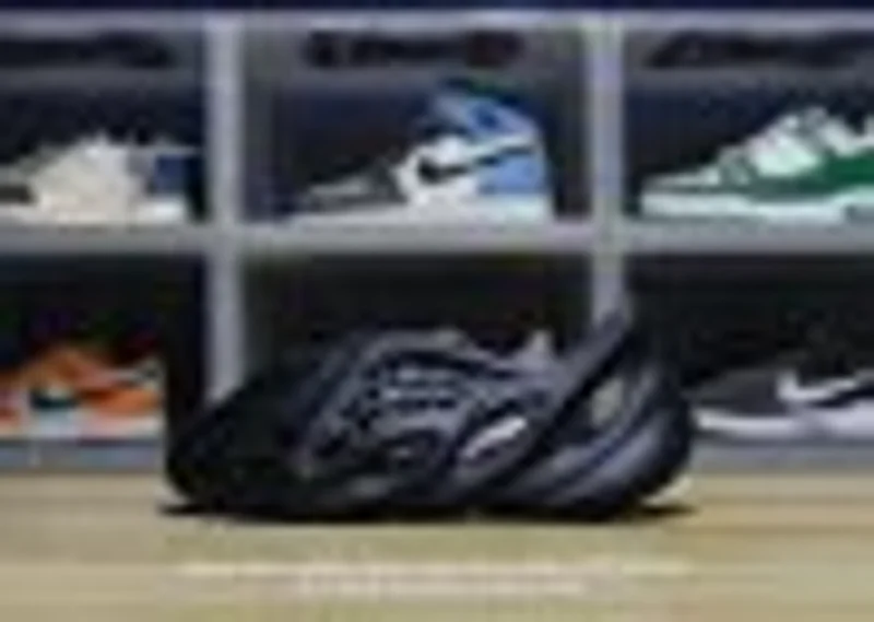 YEEZY Boost 350 V2 Carbon Black Grey Primeknit Shoes